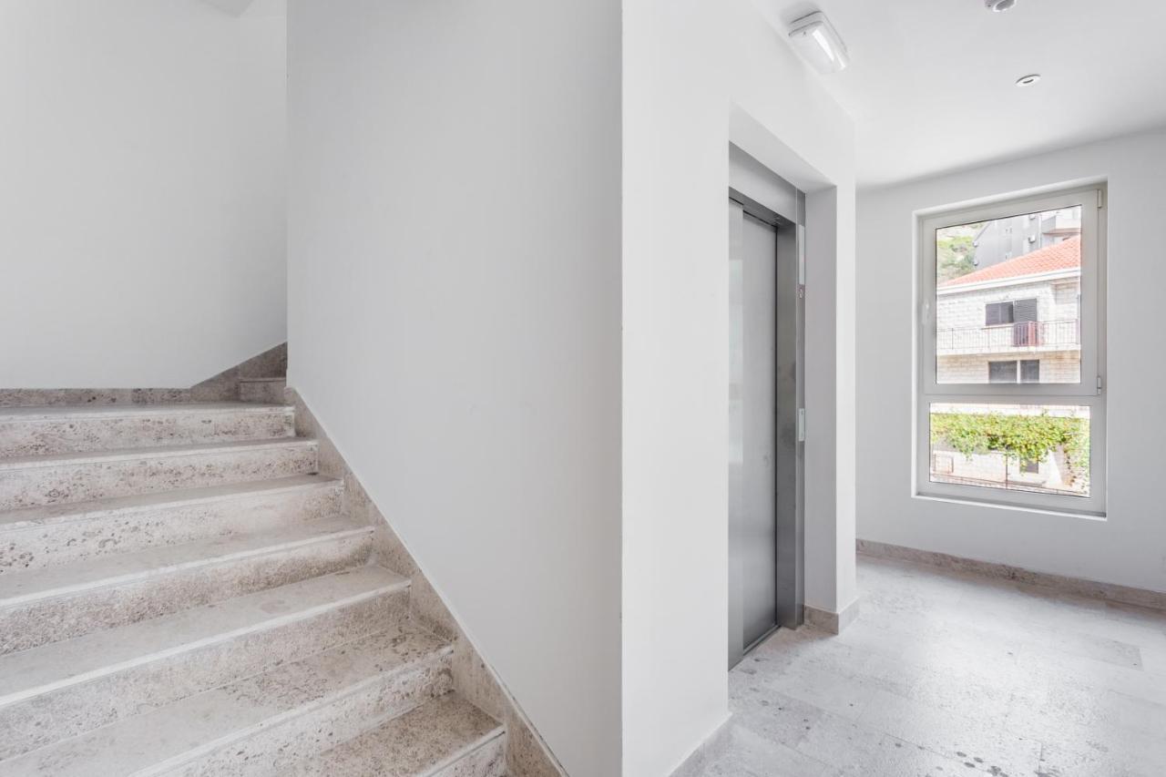 Apartments Lm Residence ราไฟโลวีซี ภายนอก รูปภาพ