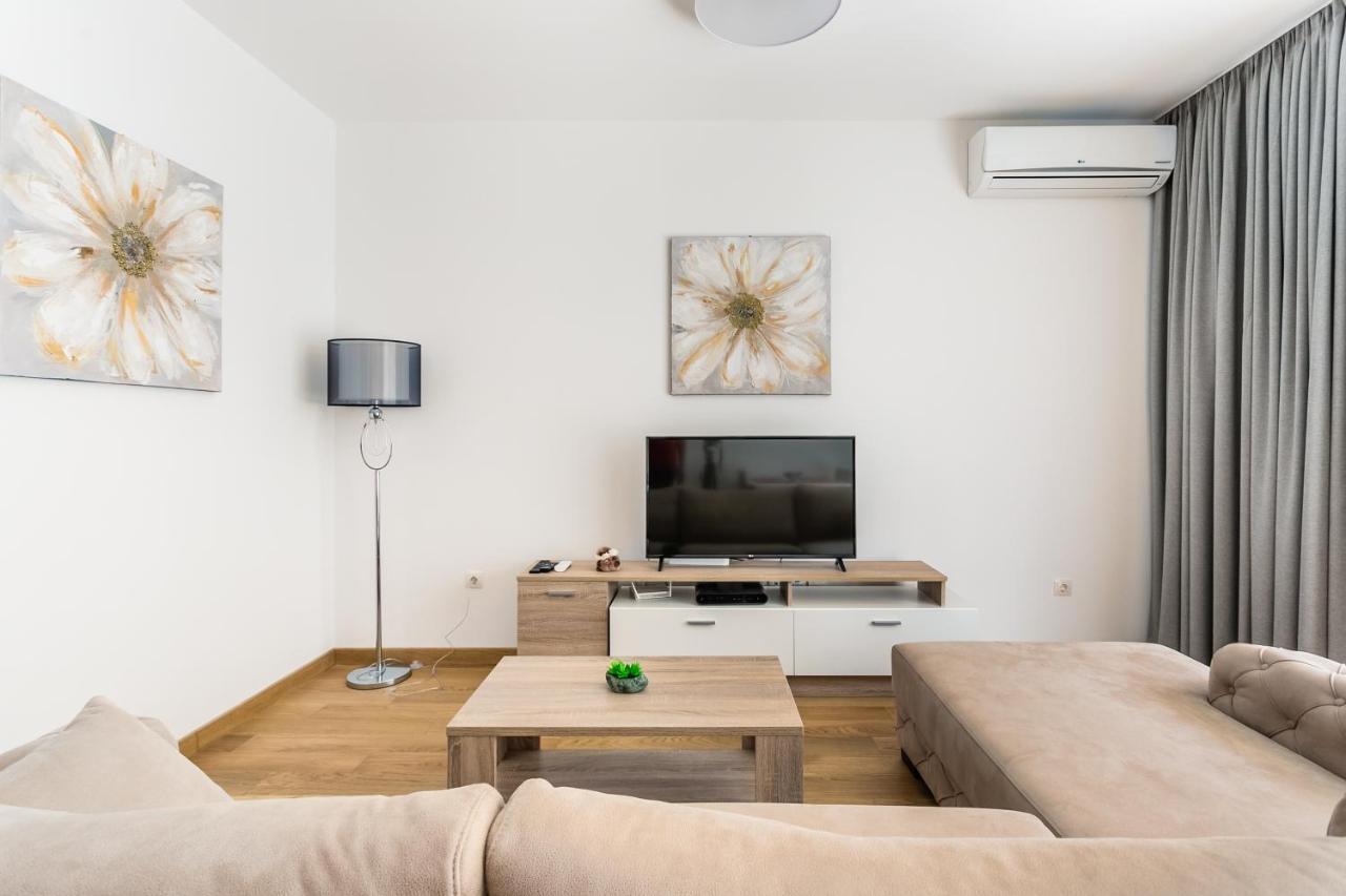 Apartments Lm Residence ราไฟโลวีซี ภายนอก รูปภาพ