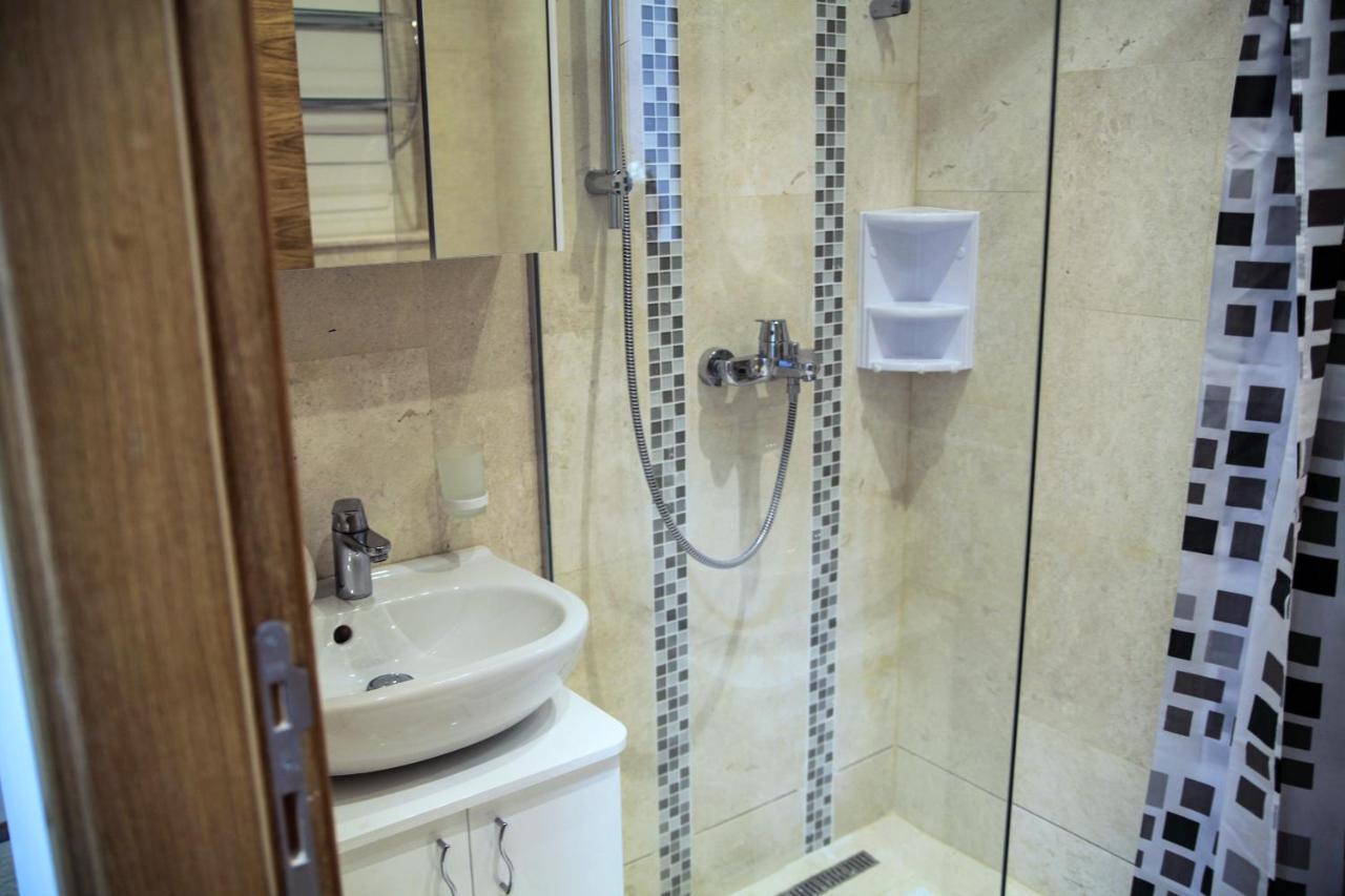 Apartments Lm Residence ราไฟโลวีซี ภายนอก รูปภาพ
