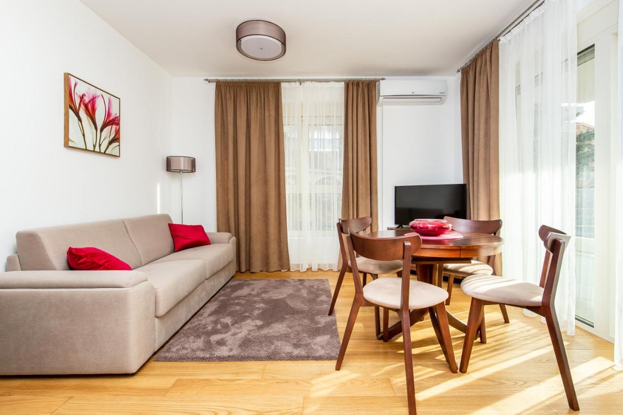 Apartments Lm Residence ราไฟโลวีซี ภายนอก รูปภาพ
